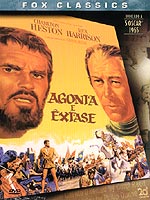 Charlton Heston e Rex Harrison interpretam duas das personalidades mais marcantes da Renascença neste drama histórico baseado no best-seller de Irving Stone ambientado no início do século XVI. Quando o Papa Júlio II (Harrison) encomenda a Michelangelo (Heston) a pintura do teto da Capela Sistina, o artista recusa a princípio. Virtualmente forçado por Júlio a fazer o trabalho, ele acaba por destruir sua obra e foge de Roma. Quando recomeça a pintura, o projeto se torna uma batalha de vontades alimentada pelas diferenças artísticas e de temperamento que são o ponto central deste filme.